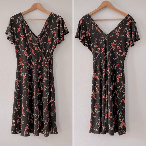 Kaileigh Dresses & Skirts - Stitch fix Kaileigh kaela faux wrap knit dress black floral medium NWT